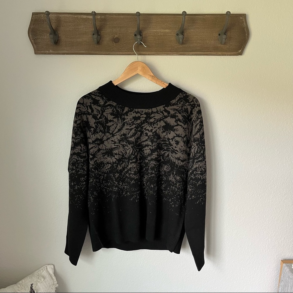 Athleta crew neck cozy sweater